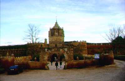 Porton de entrada al monasterio de Veruela