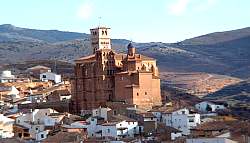 Panoramica of the parish church of Nuestra Señora del Castillo. 4